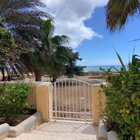 Lovely Beach Front Apartment In سانتا ماريا المظهر الخارجي الصورة