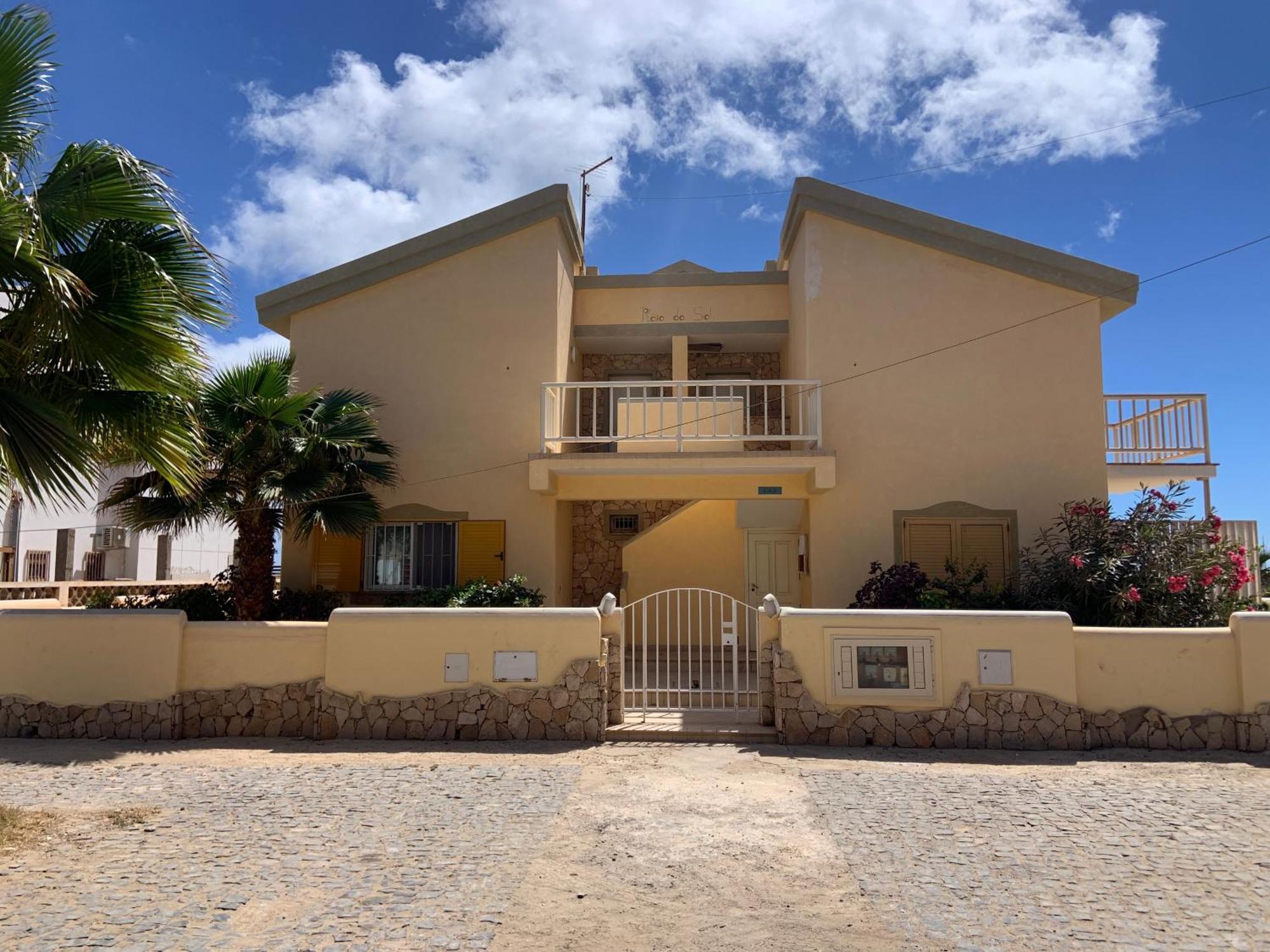 Lovely Beach Front Apartment In سانتا ماريا المظهر الخارجي الصورة